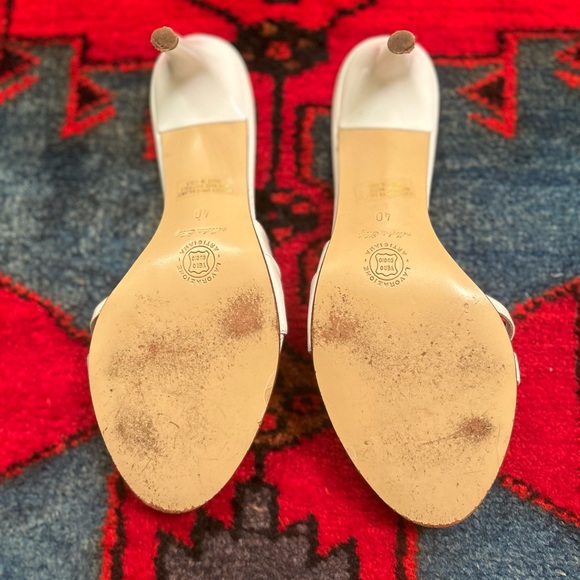 White,backless sandal ,size 40 european ,equivalent with 9-91/2 - Picture 4 of 7